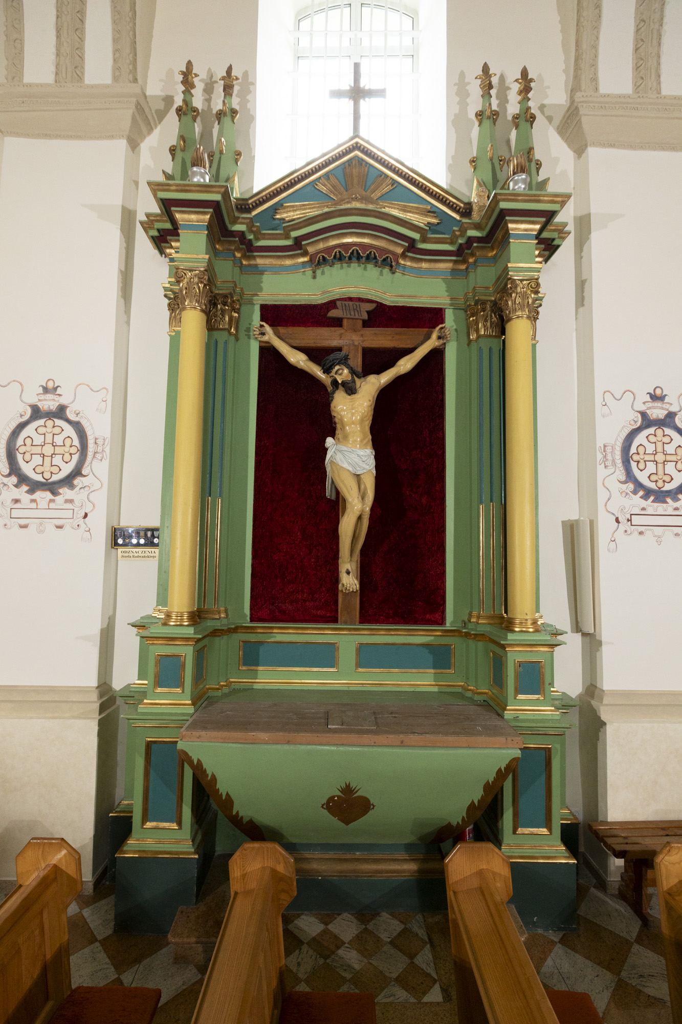 Figura Chrystusa Ukrzyżowanego