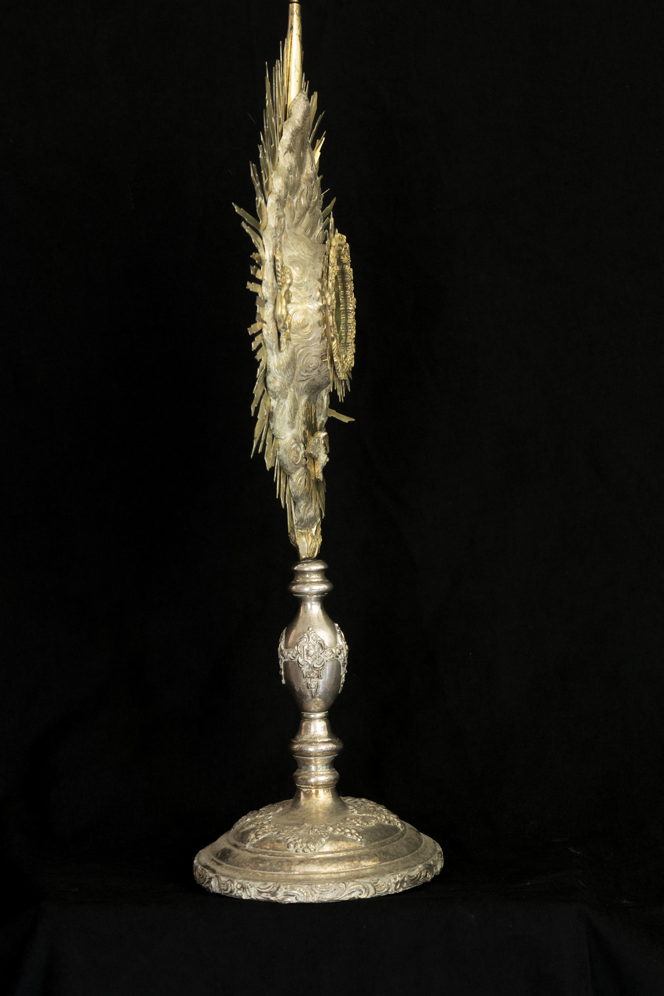 Monstrancja 3