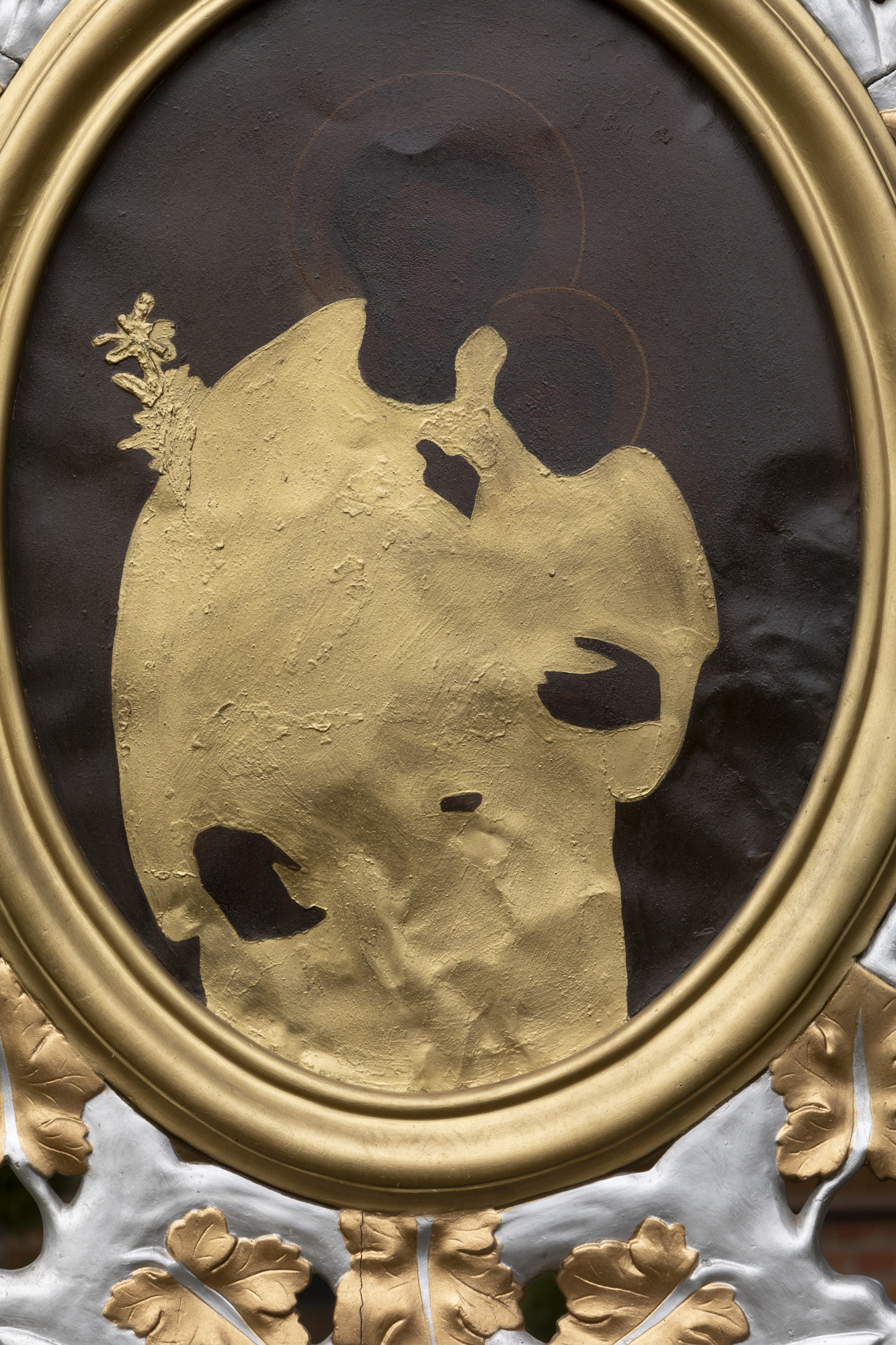 Feretron z obrazami św. Antoni z Dzieciątkiem i Matka Boska Częstochowska