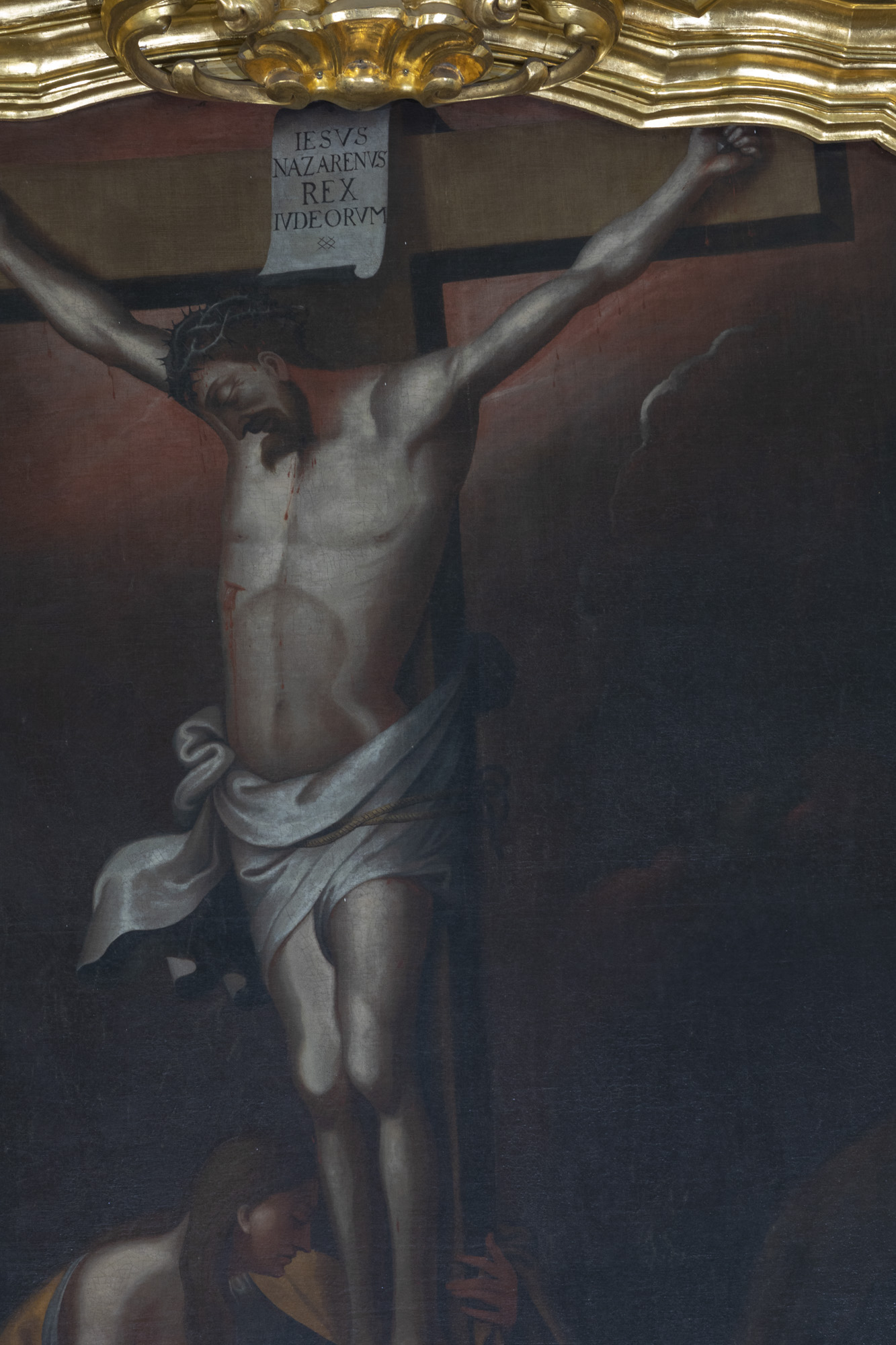 Obraz Ukrzyżowania w ołtarzu głównym