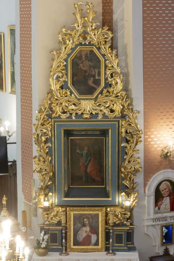 Ołtarz boczny przy tęczy, prawy, pw. św. Barbary