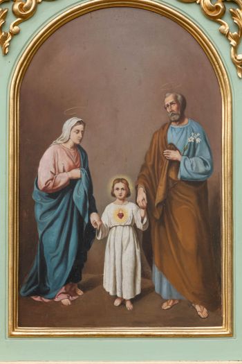 Feretron z obrazami św. Trójcy i św. Rodziny