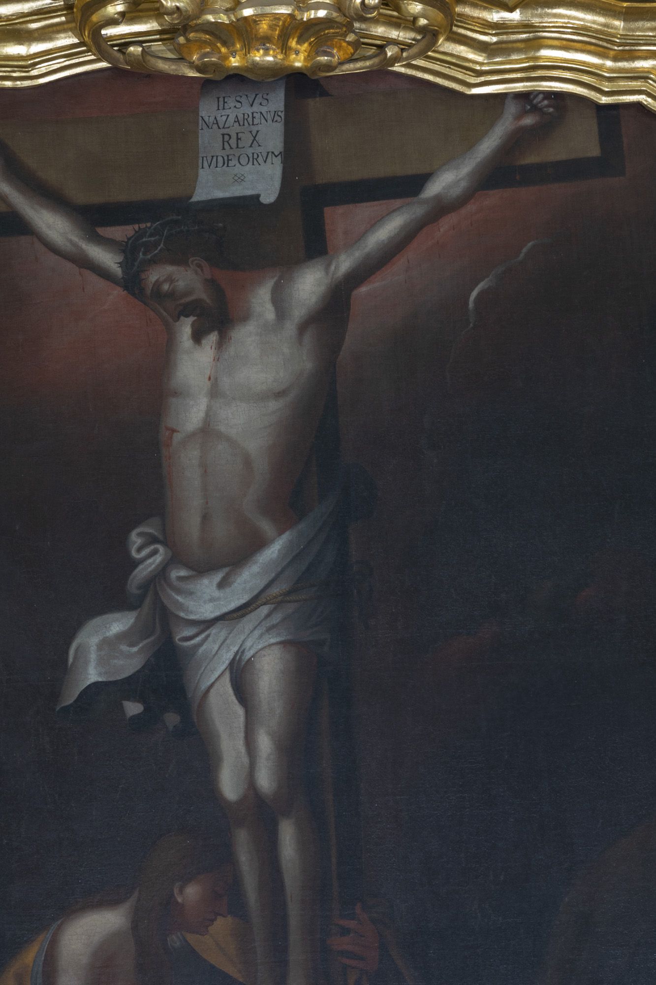 Obraz Ukrzyżowania w ołtarzu głównym