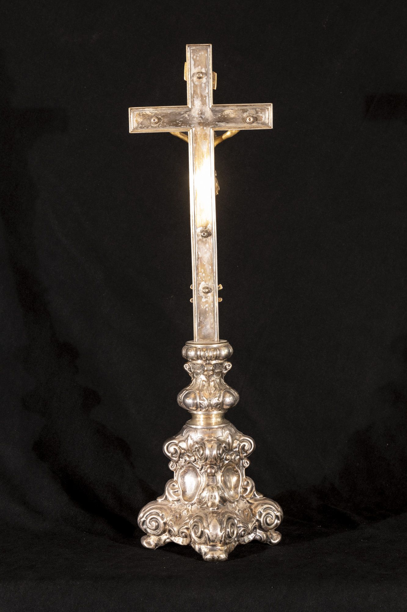 Krzyż ołtarzowy 